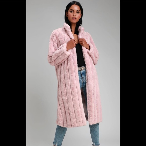 Ultra comfy faux fur coat light pink